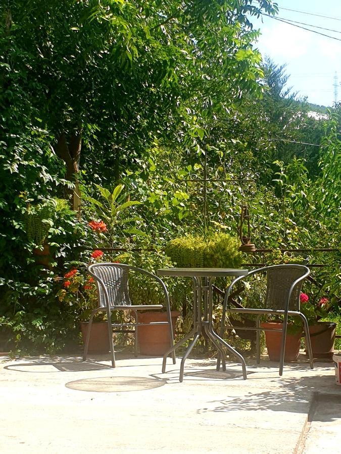 Four Seasons In Kutaisi Hotel Exterior foto
