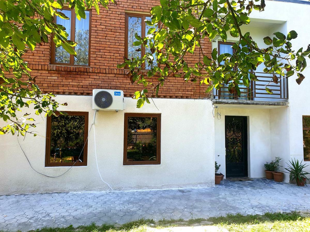 Four Seasons In Kutaisi Hotel Exterior foto